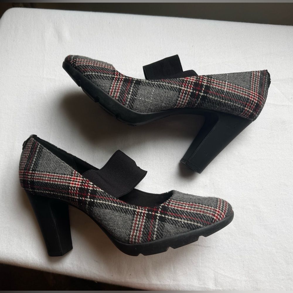 Anne Klein Sport Mary Jane Plaid Heels, Block Heel Size 7 - Picture 4 of 8